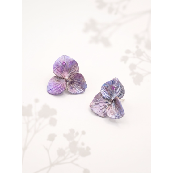 Sapphire Hydrangea Stud Earrings
